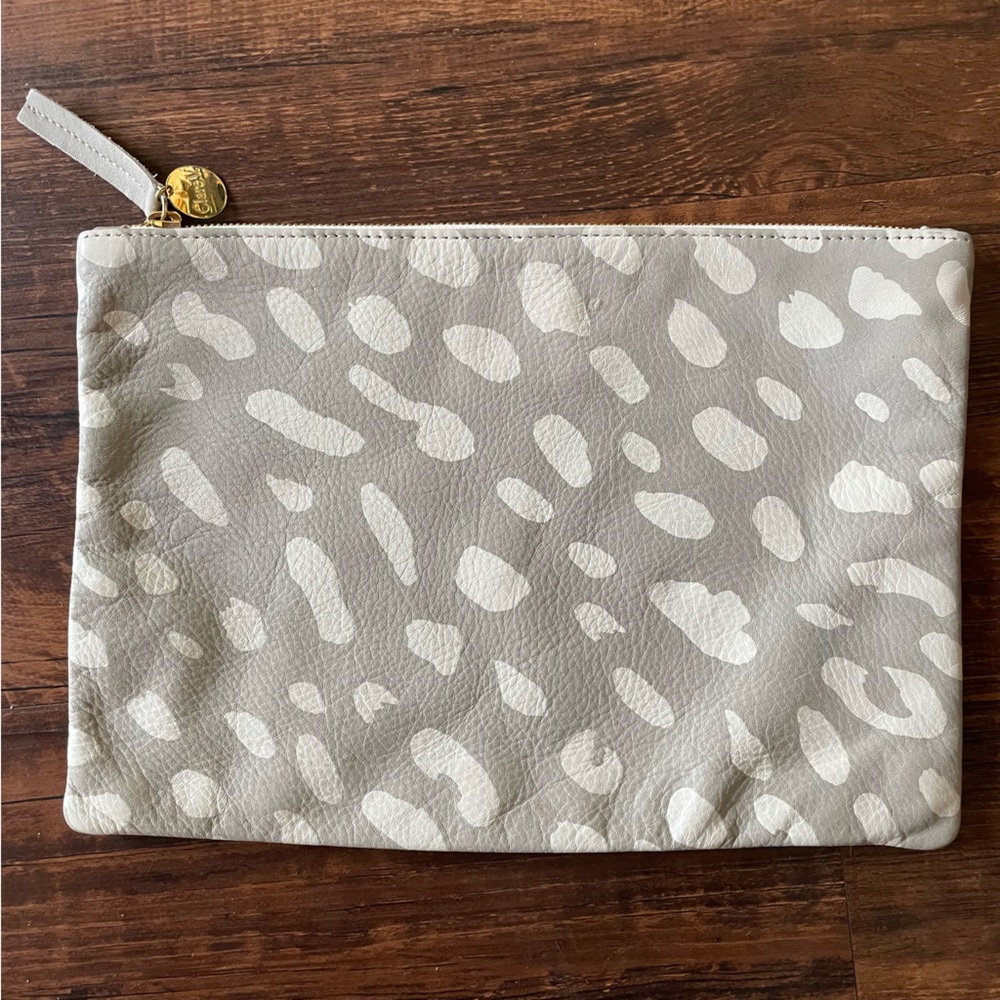 CLARE V. Grey and White Jaguar Clutch - Picture 2 of 6